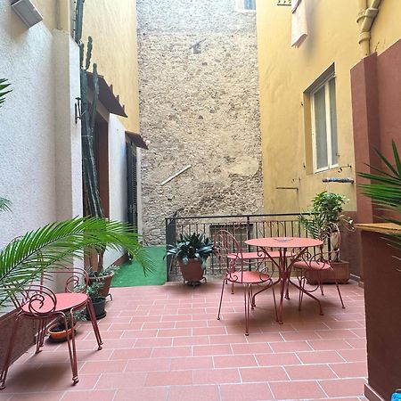 Suite Stylish & Cozy Apartment In The Heart Of Firenze Eksteriør billede