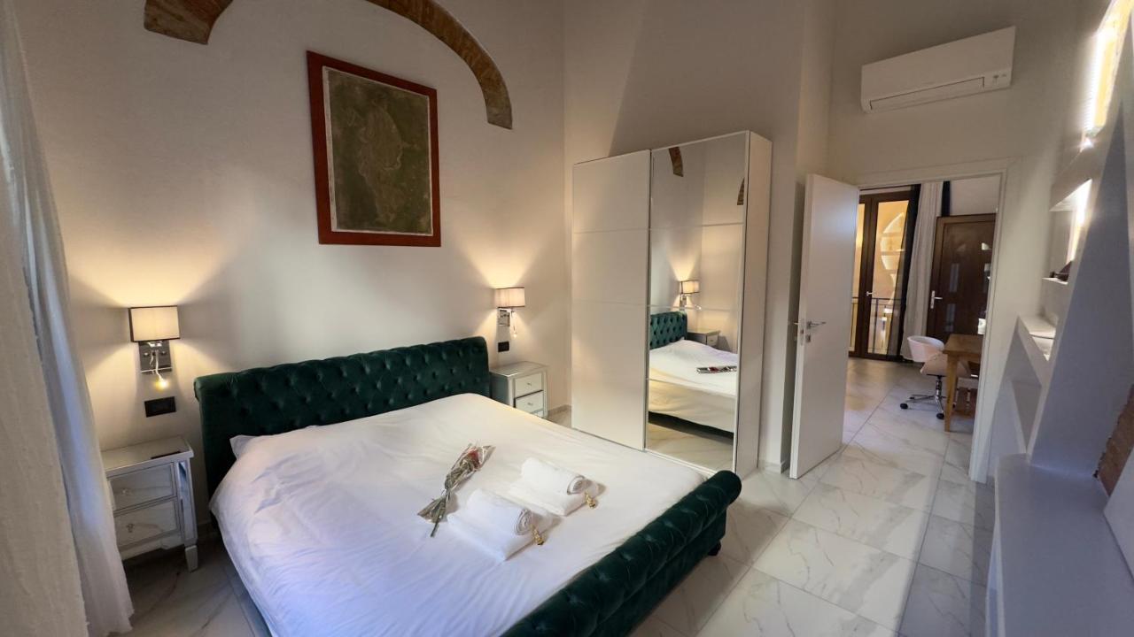Suite Stylish & Cozy Apartment In The Heart Of Firenze Eksteriør billede