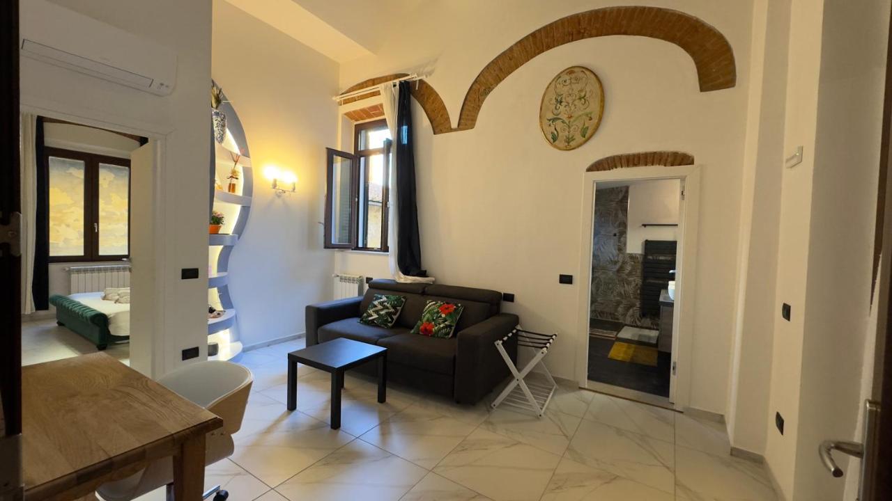 Suite Stylish & Cozy Apartment In The Heart Of Firenze Eksteriør billede